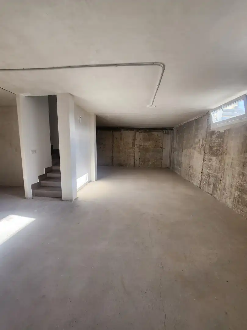 Casa adosada en venta en Villalbilla con Calefacción, Jardín privado y Trastero