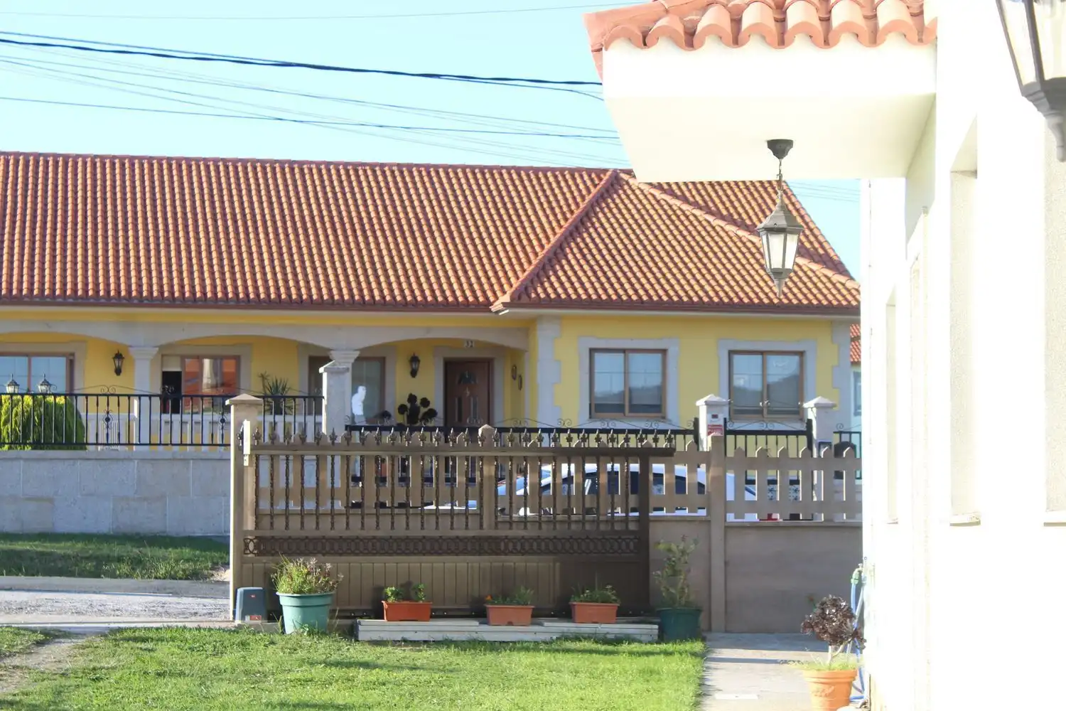 Vista exterior de Casa o xalet en venda en Valdoviño amb Jardí privat i Traster
