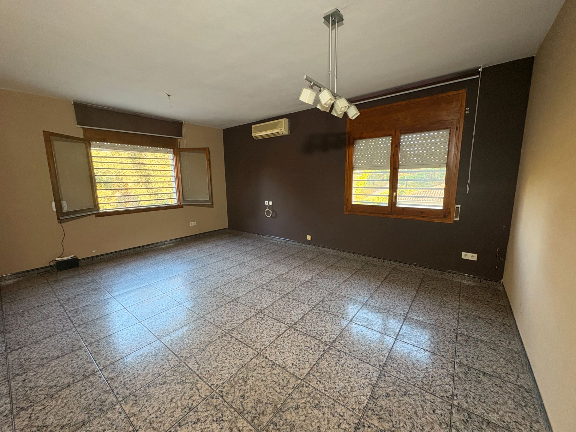 Sala d'estar de Casa o xalet en venda en Massanes amb Aire condicionat, Jardí privat i Terrassa