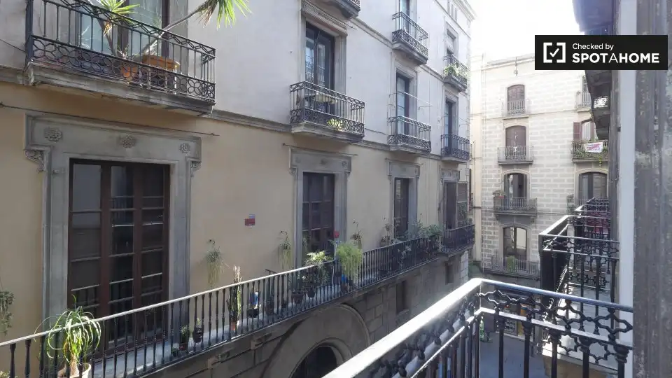Flat with terrace to rent in Ciutat Vella, imagen 14