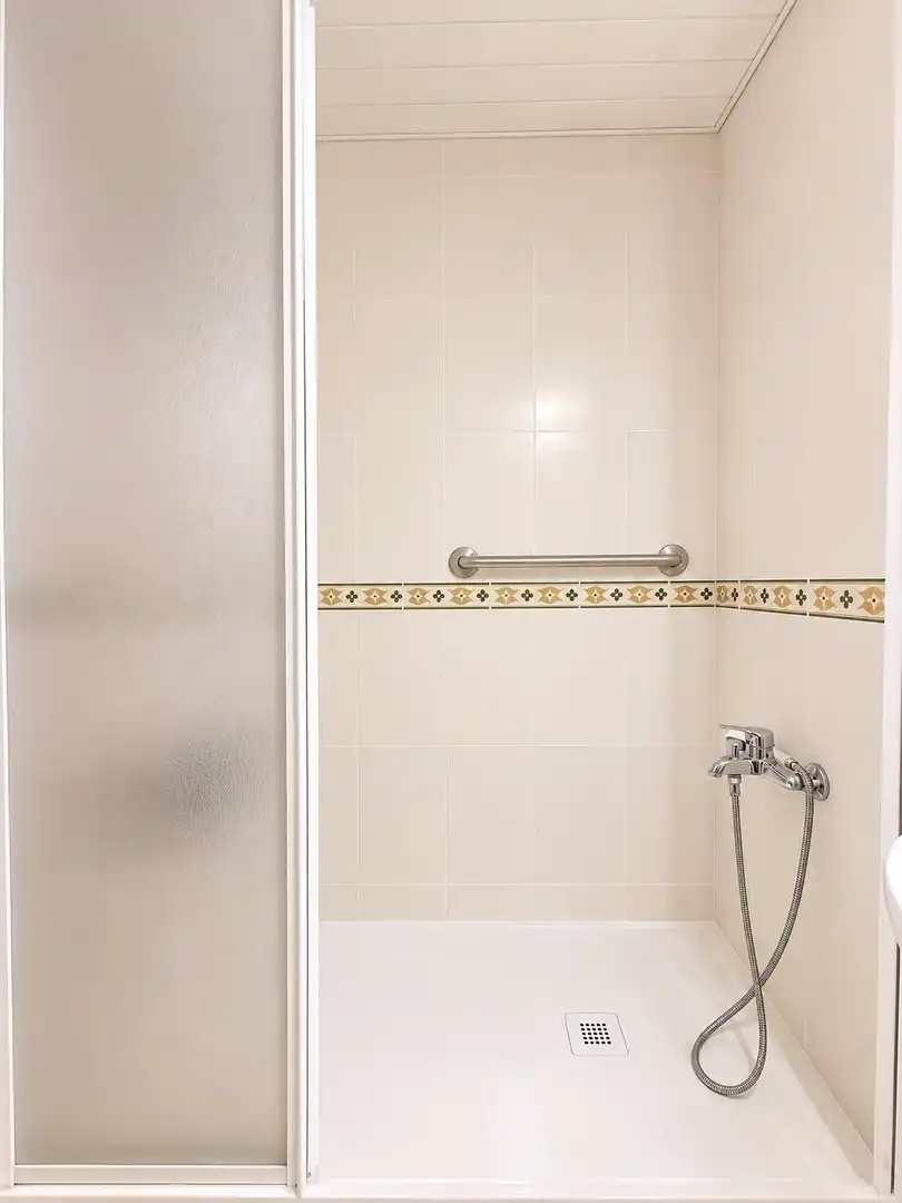 Badezimmer von Wohnung zum Verkauf in Córdoba mit Heizung, Privatgarten und Terrasse