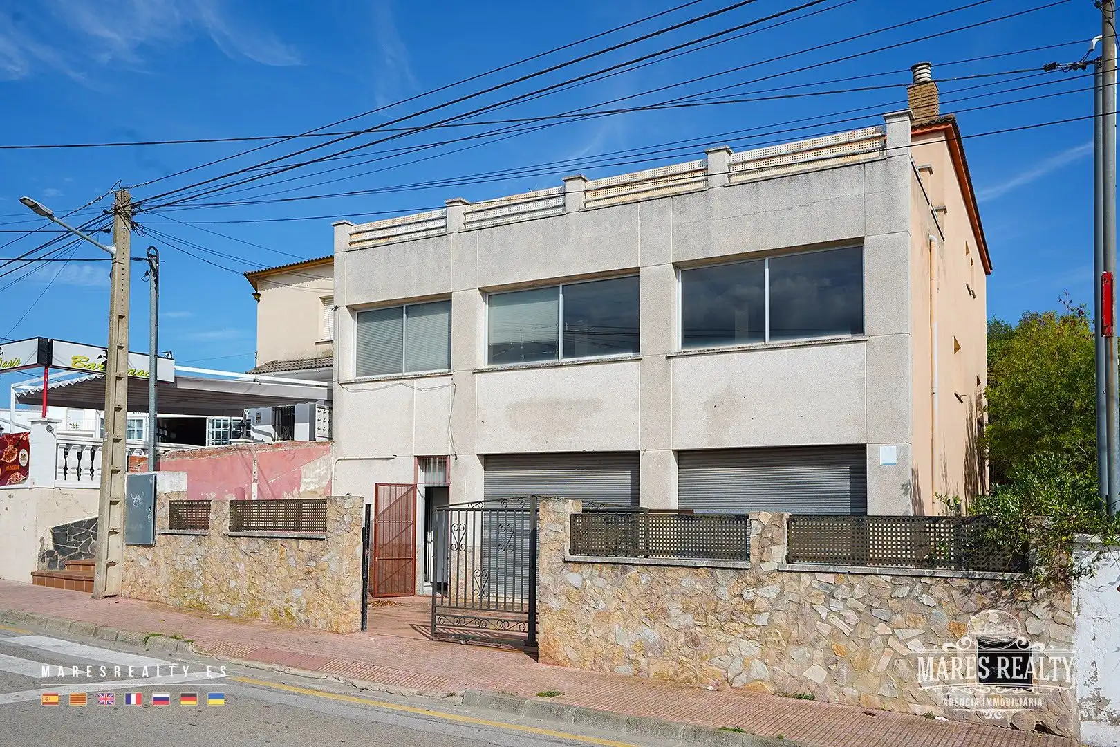 Vista exterior de Local en venta en Maçanet de la Selva