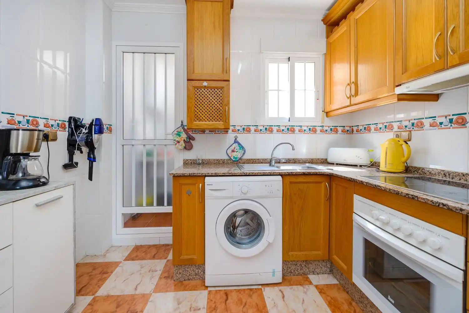 Cuina de Pis en venda en Orihuela amb Aire condicionat, Terrassa i Moblat