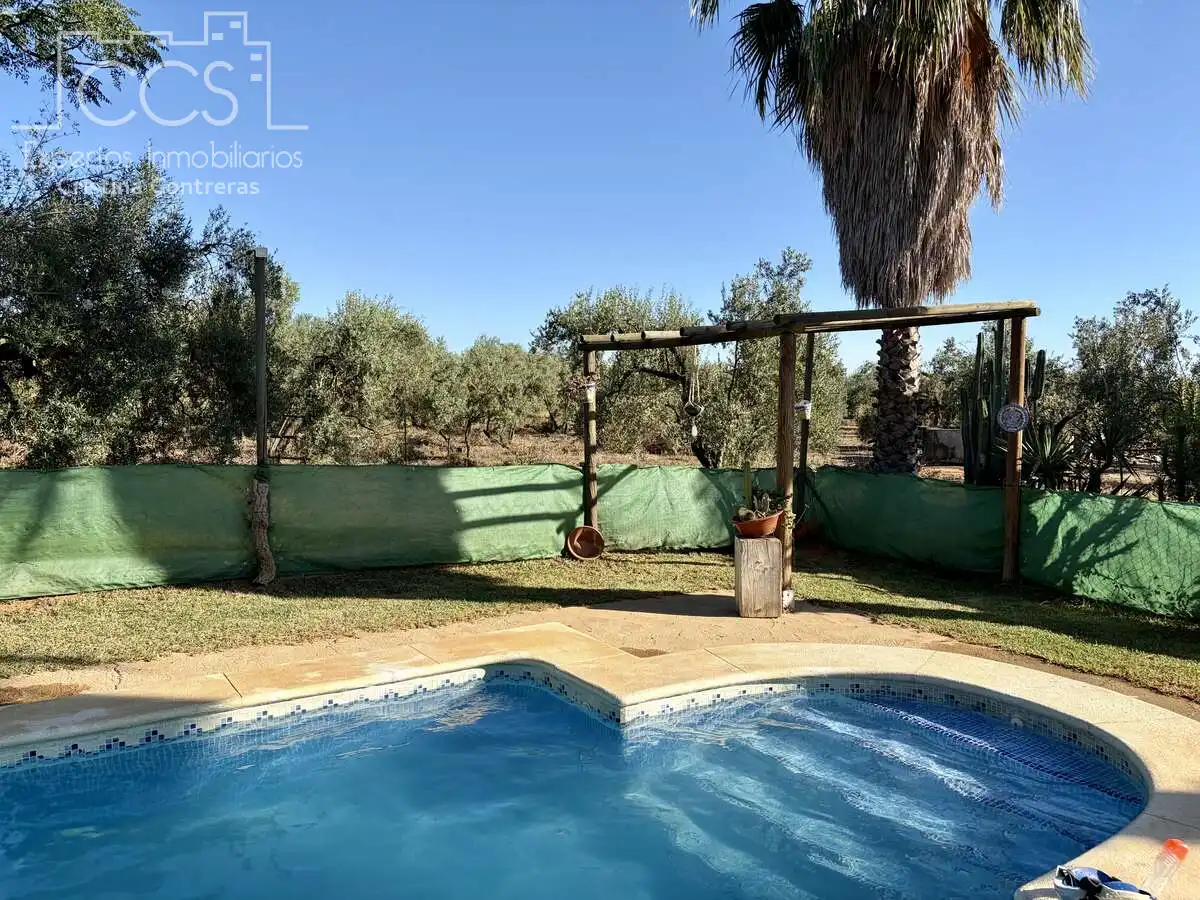 Casa rústica amb piscina en venda a Pilas, imagen 14