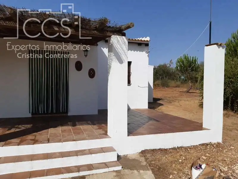 Casa rústica amb jardí en venda a Almonte ciudad, imagen 3