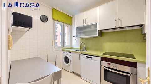 Foto 5 de Piso en venta en Julio Urquijo Kalea, San Pedro de Deusto - La Ribera, Bilbao