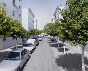 Vista exterior de Pis en venda en Utrera