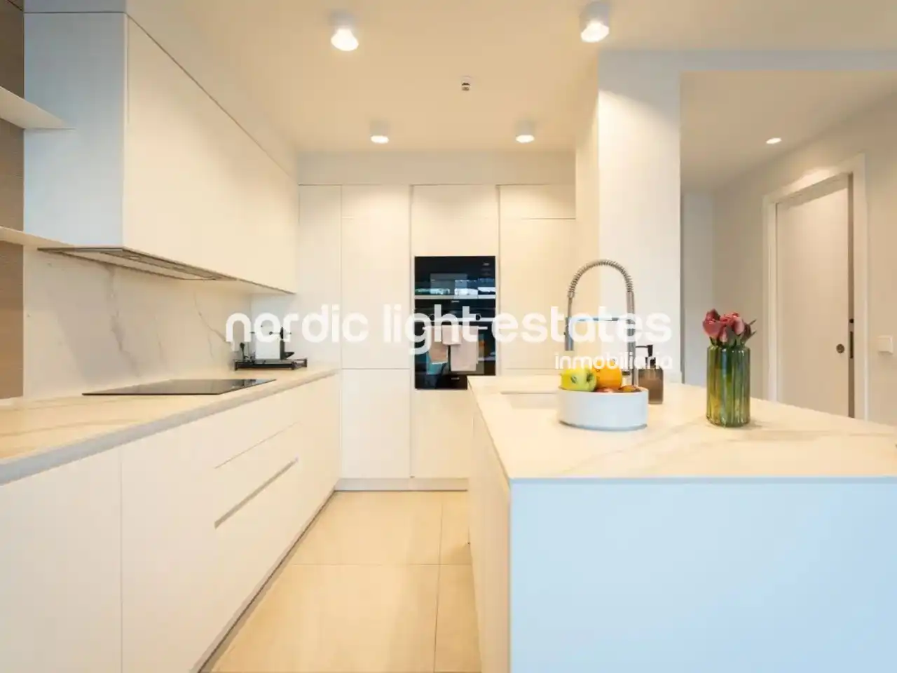 Cocina de Casa o chalet en venta en Almuñécar con Aire acondicionado, Terraza y Piscina