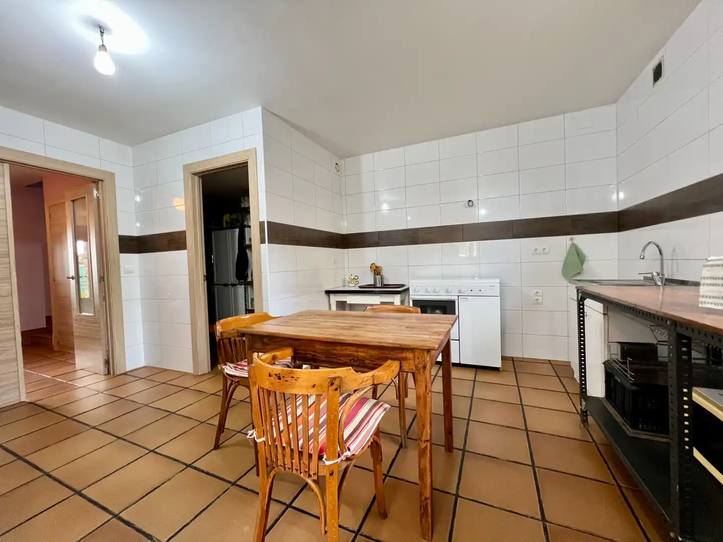Cocina de Casa o chalet en venta en Ayerbe con Calefacción, Terraza y Amueblado