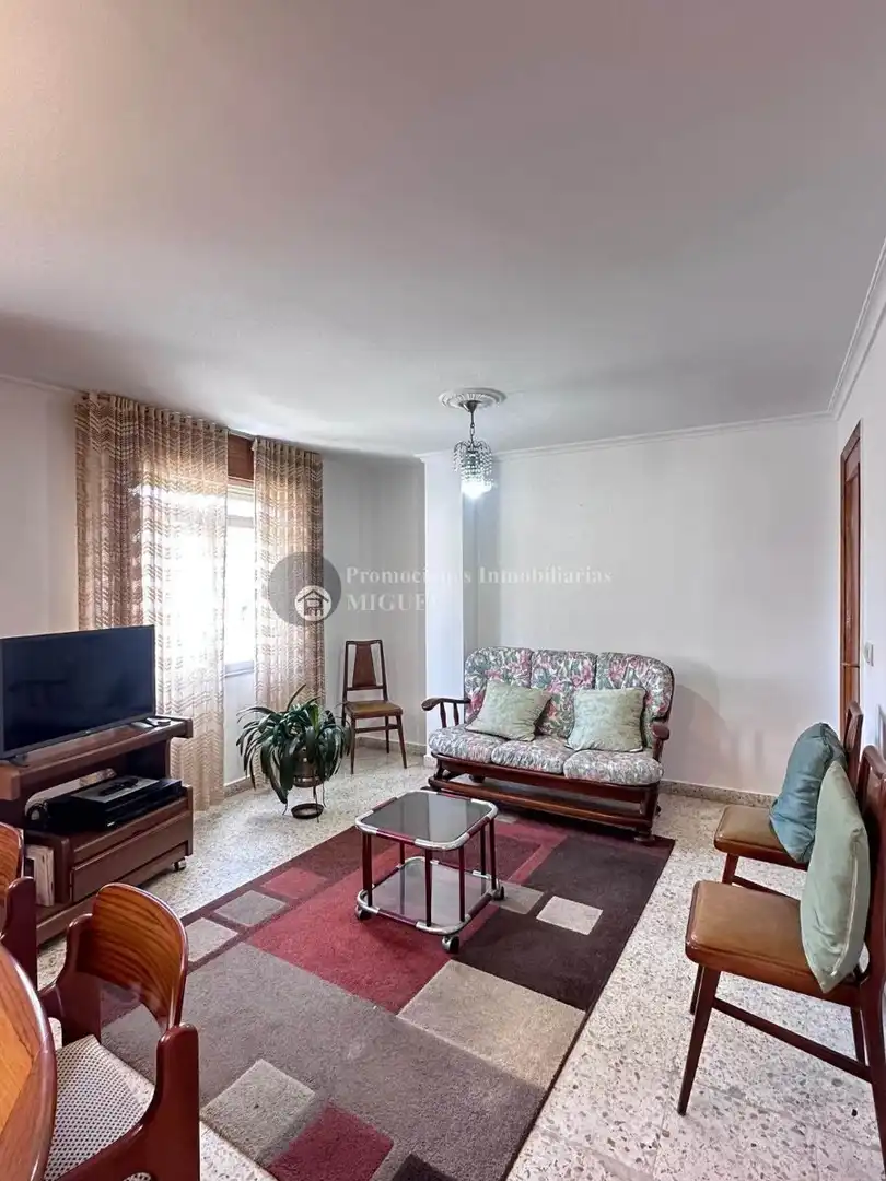 Sala de estar de Piso en venta en Verín, Ourense