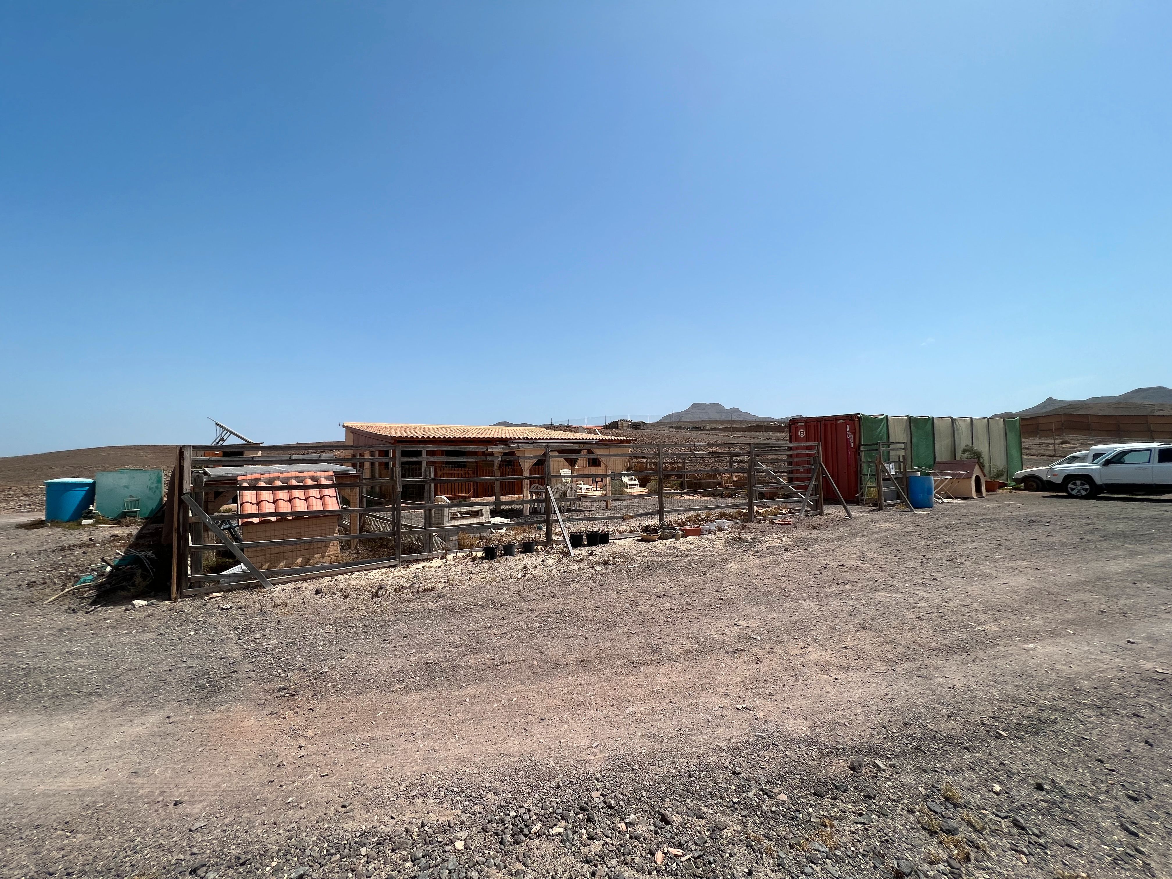 Vista exterior de Finca rústica en venda en Tuineje amb Jardí privat, Terrassa i Traster