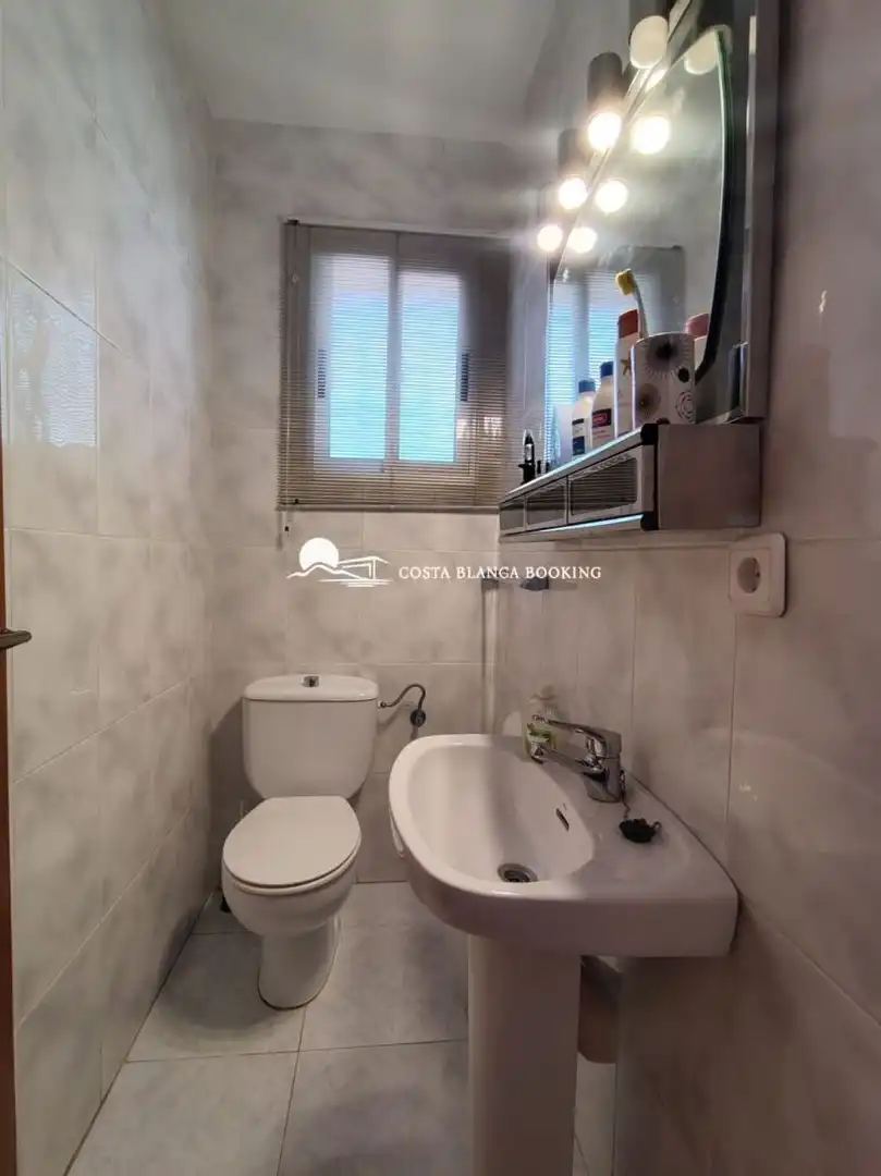 Baño de Casa o chalet en venta en L'Alfàs del Pi con Aire acondicionado, Jardín privado y Terraza