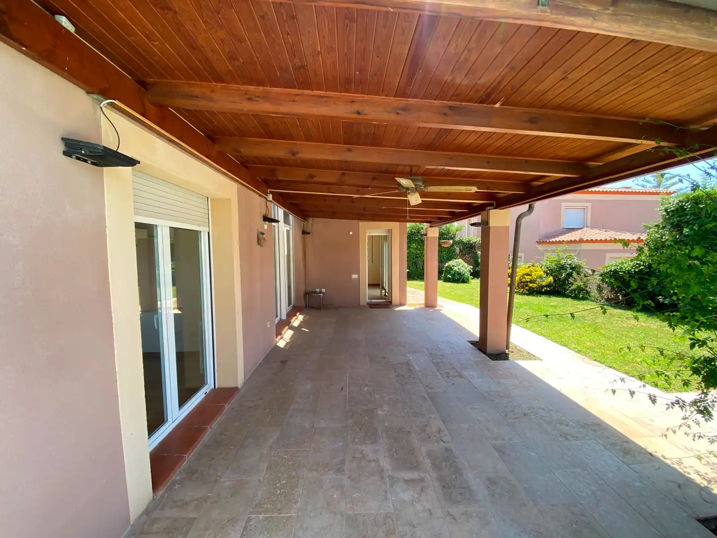 Casa o chalet de alquiler en Carrer dels Garrofers, 5, Migjorn