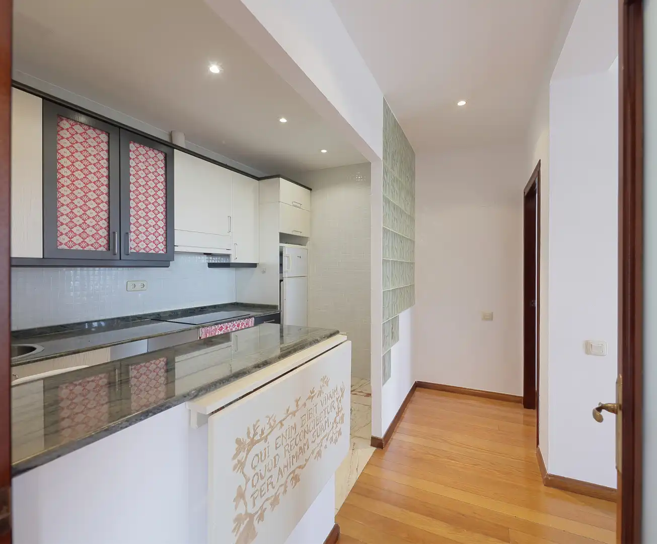 Cuina de Àtic en venda en Gijón  amb Calefacció, Parquet i Terrassa