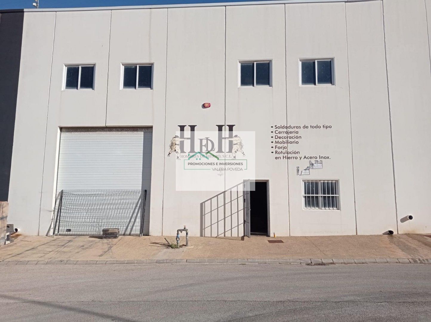 Exterior view of Industrial buildings for sale in  Albacete Capital