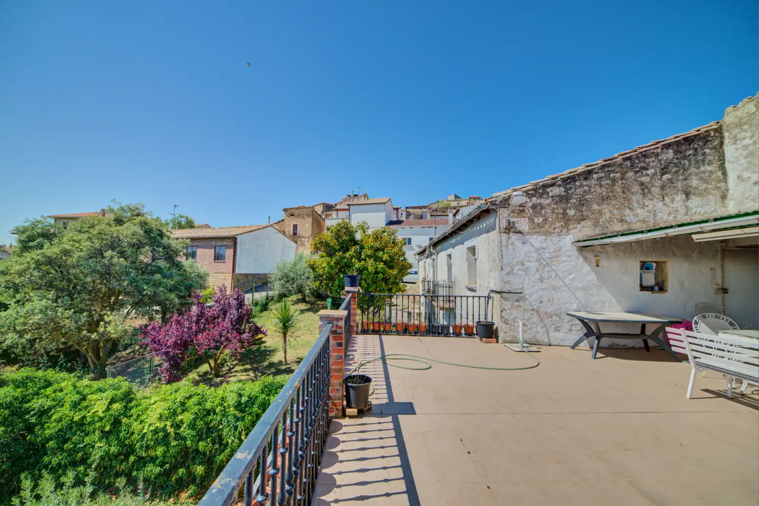 Vista exterior de Casa o chalet en venta en Pueyo / Puiu con Calefacción, Jardín privado y Terraza