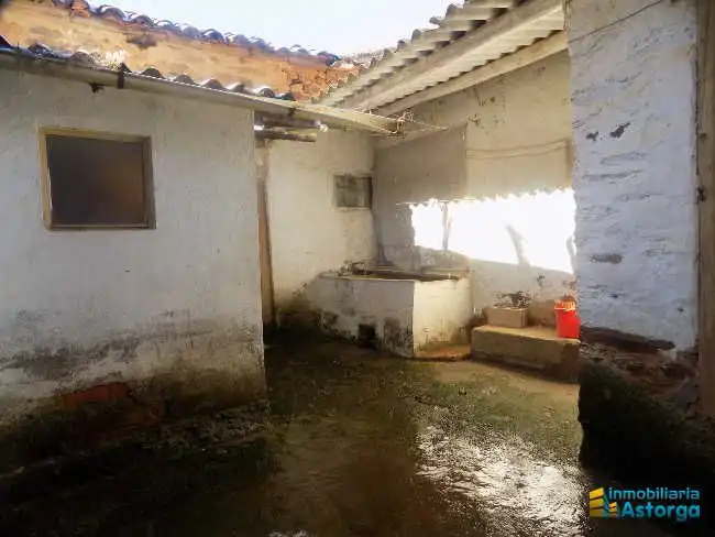 Vista exterior de Finca rústica en venda en Brazuelo amb Jardí privat