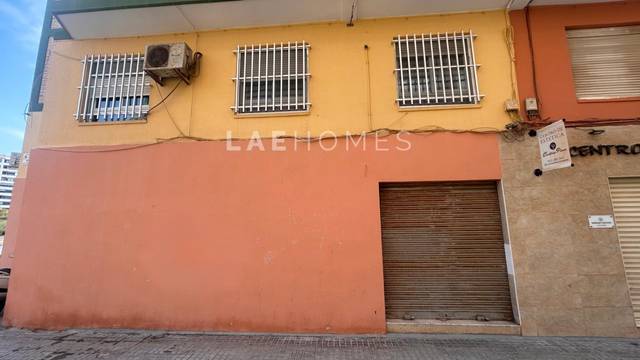 Local comercial en Alquiler en Calle de Piscis en Florida Alta