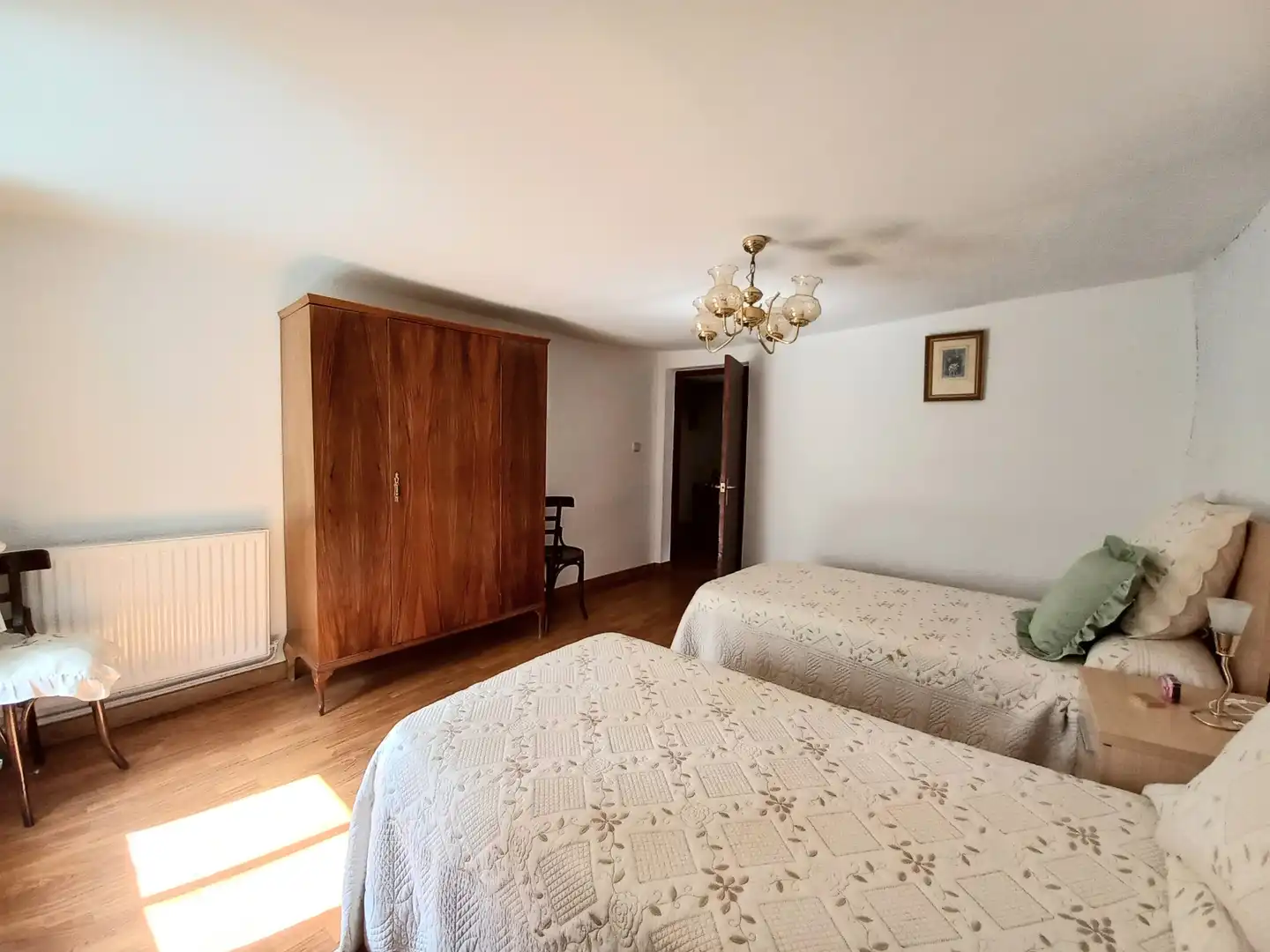 Bedroom of Detached homes for sale in Madrigalejo del Monte  with Heating and Storage room