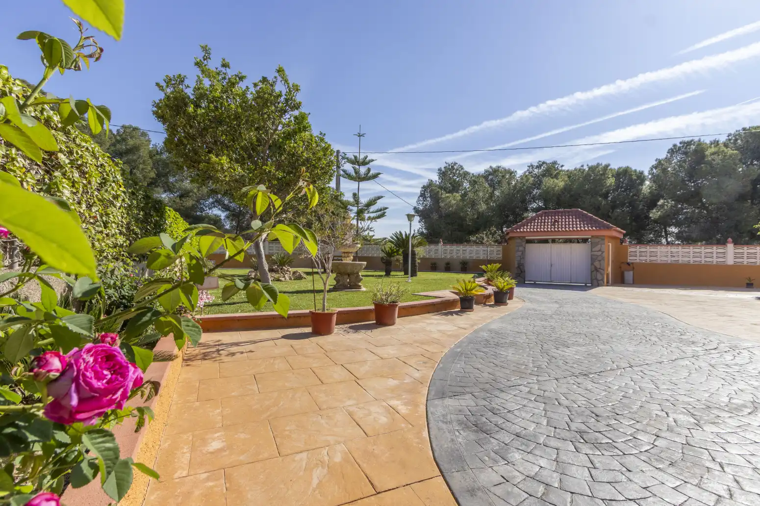 Vista exterior de Casa o chalet en venta en Llíria con Aire acondicionado, Jardín privado y Terraza