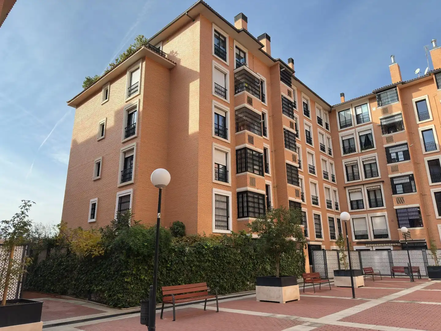 Exterior view of Flat for sale in Arganda del Rey  with Air Conditioner, Heating and Storage room