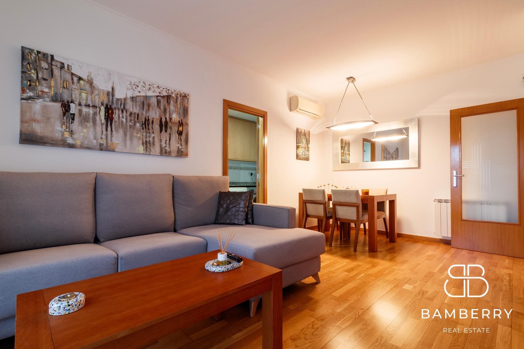 Living room of Flat for sale in Castelldefels  with Air Conditioner, Private garden and Parquet flooring