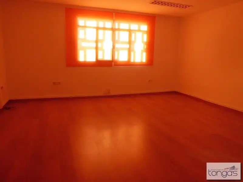 Habitación de Oficina de alquiler en Xàtiva con Aire acondicionado