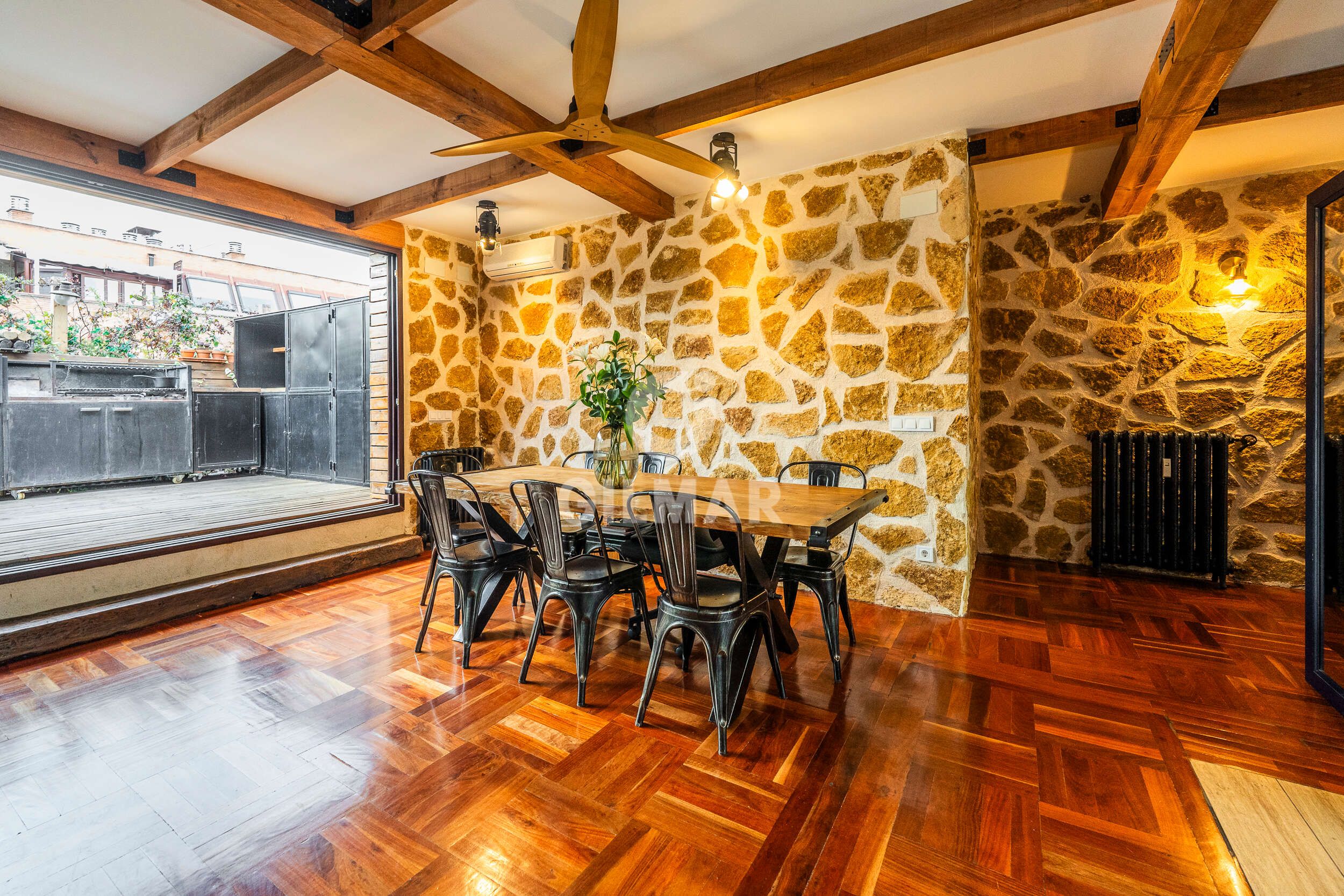 Dining room of Attic for sale in  Madrid Capital  with Heating, Swimming Pool and Balcony