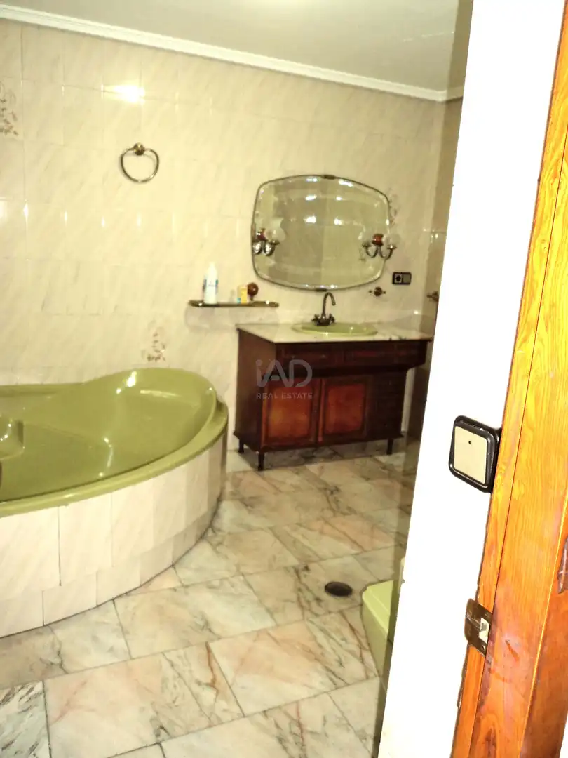 Badezimmer von Geschaftsraum zum Verkauf in Riego de la Vega