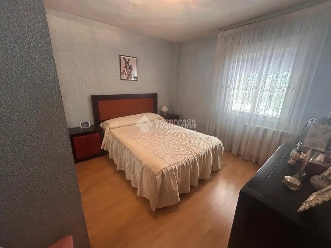 Schlafzimmer von Wohnung zum Verkauf in Móstoles mit Klimaanlage