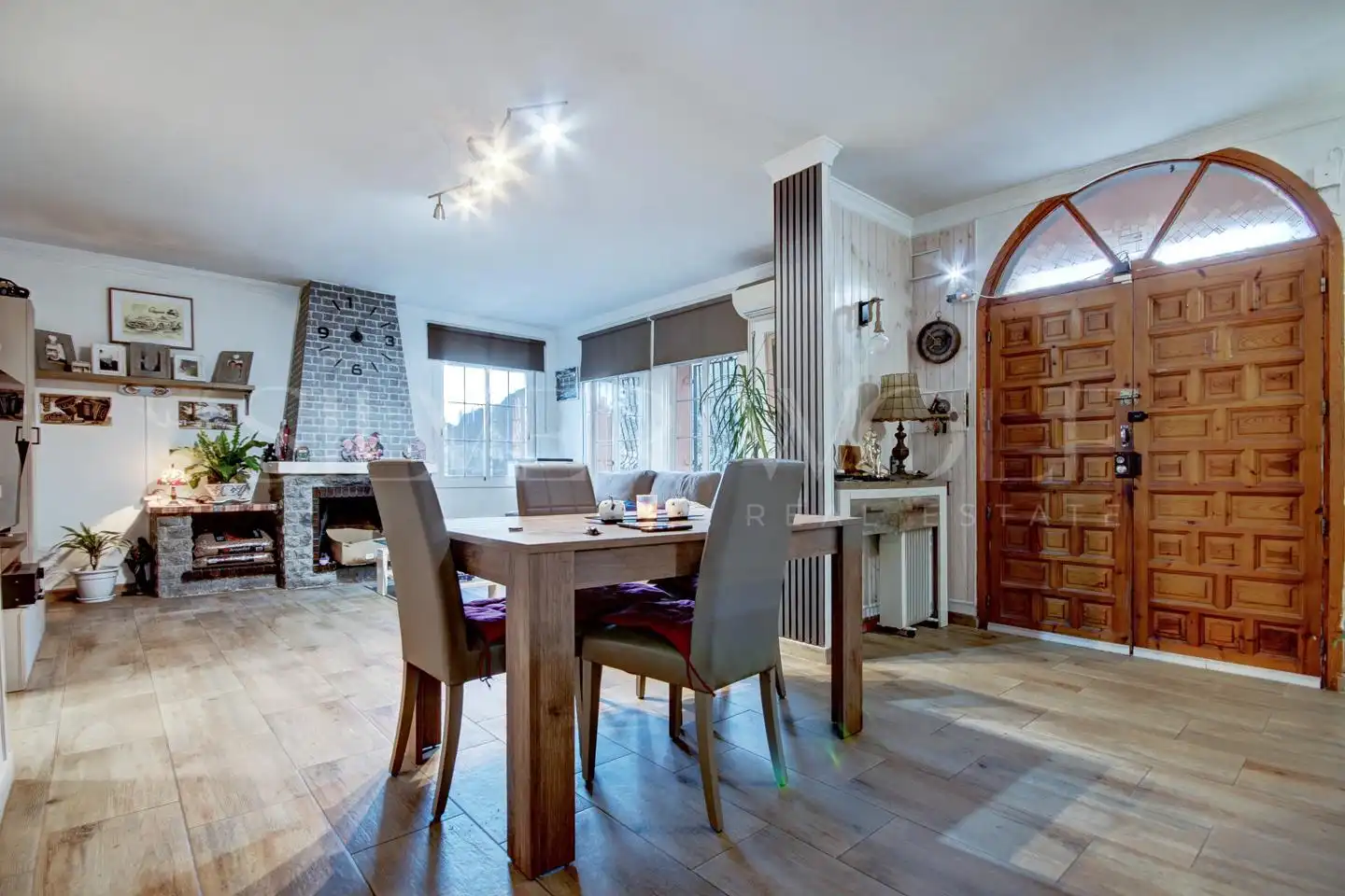 Esszimmer von Haus oder Chalet zum Verkauf in Sant Fost de Campsentelles mit Klimaanlage, Heizung und Privatgarten