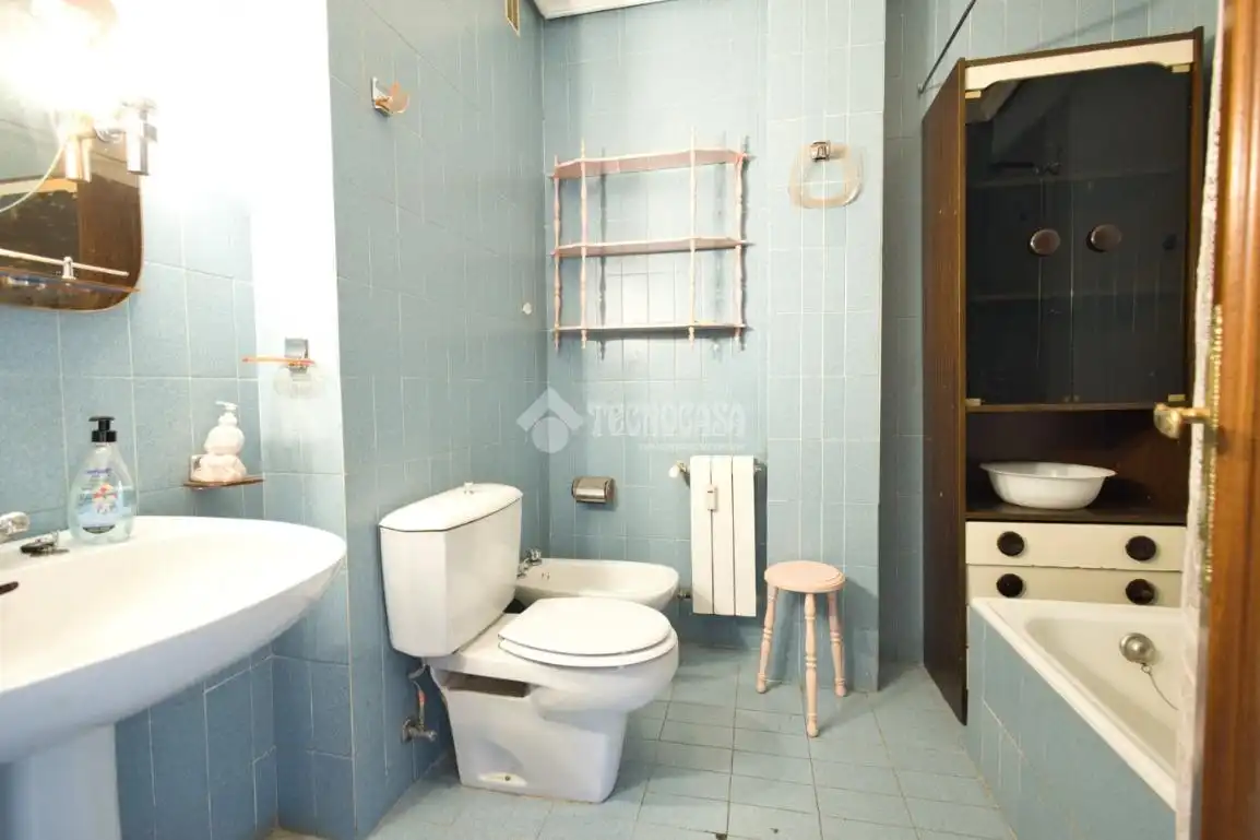Bathroom of Flat for sale in Segovia  with Heating and Terrace