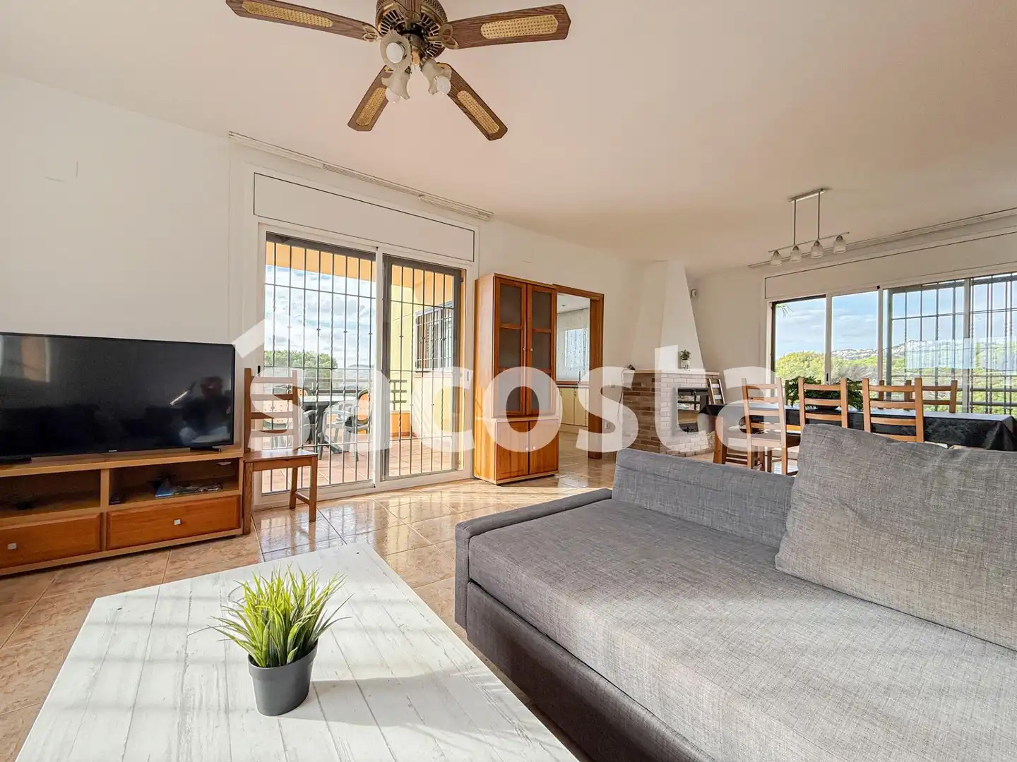 Sala de estar de Casa o chalet en venta en Lloret de Mar con Aire acondicionado, Calefacción y Jardín privado