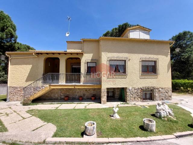 Casa-chalet en Venta en Peñalba de Ávila