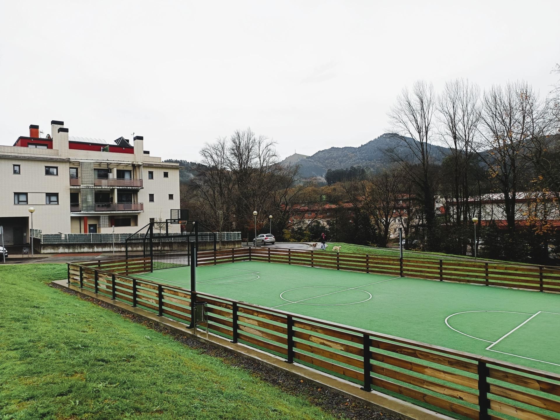 Vista exterior de Piso en venta en Sopuerta con Calefacción, Terraza y Trastero