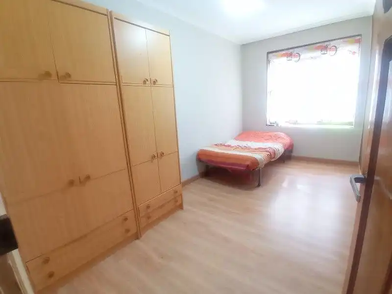 Dormitori de Edifici en venda en Tineo