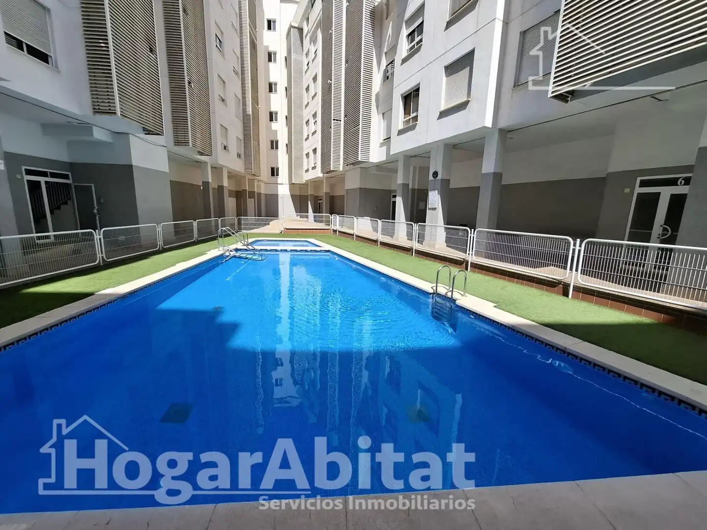 Swimming pool of Flat for sale in Alicante / Alacant  with Air Conditioner, Heating and Terrace