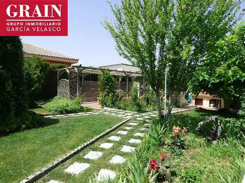 Jardín de Casa o chalet en venta en Albacete con Aire acondicionado, Calefacción y Jardín privado