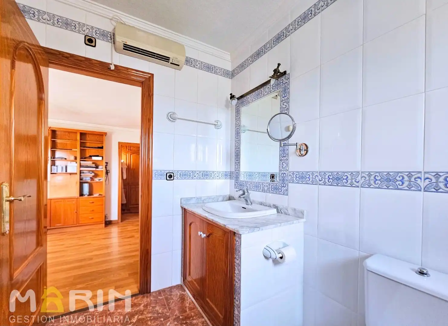 Bany de Casa o xalet en venda en Cartagena amb Aire condicionat, Jardí privat i Terrassa