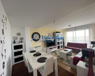 Sala d'estar de Apartament en venda en Cirueña amb Calefacció, Jardí privat i Parquet