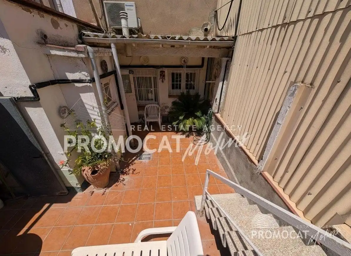 Vista exterior de Casa o xalet en venda en Molins de Rei amb Aire condicionat, Terrassa i Traster