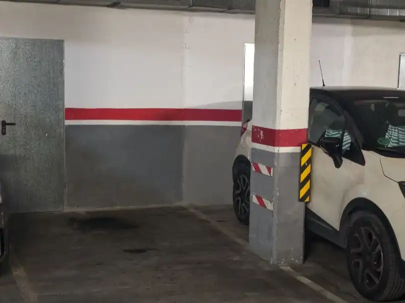 Einzelparkplatz zum Verkauf in Plaça De La Bòbila 3, imagen 5