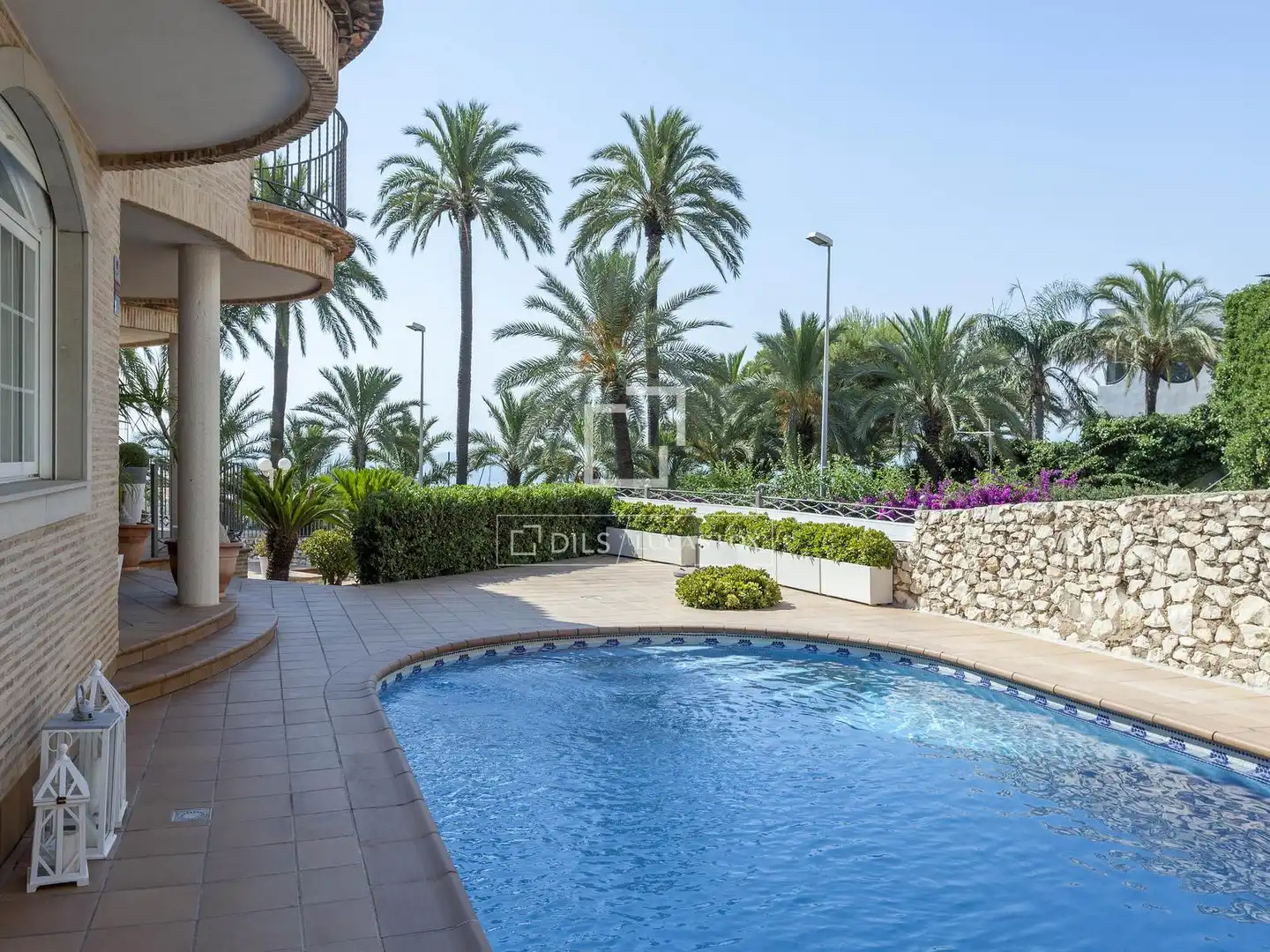 Vista exterior de Casa o xalet en venda en Cullera amb Aire condicionat, Calefacció i Jardí privat