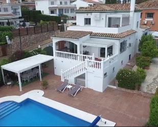 Exterior view of House or chalet for sale in Estepona  with Air Conditioner, Private garden and Terrace