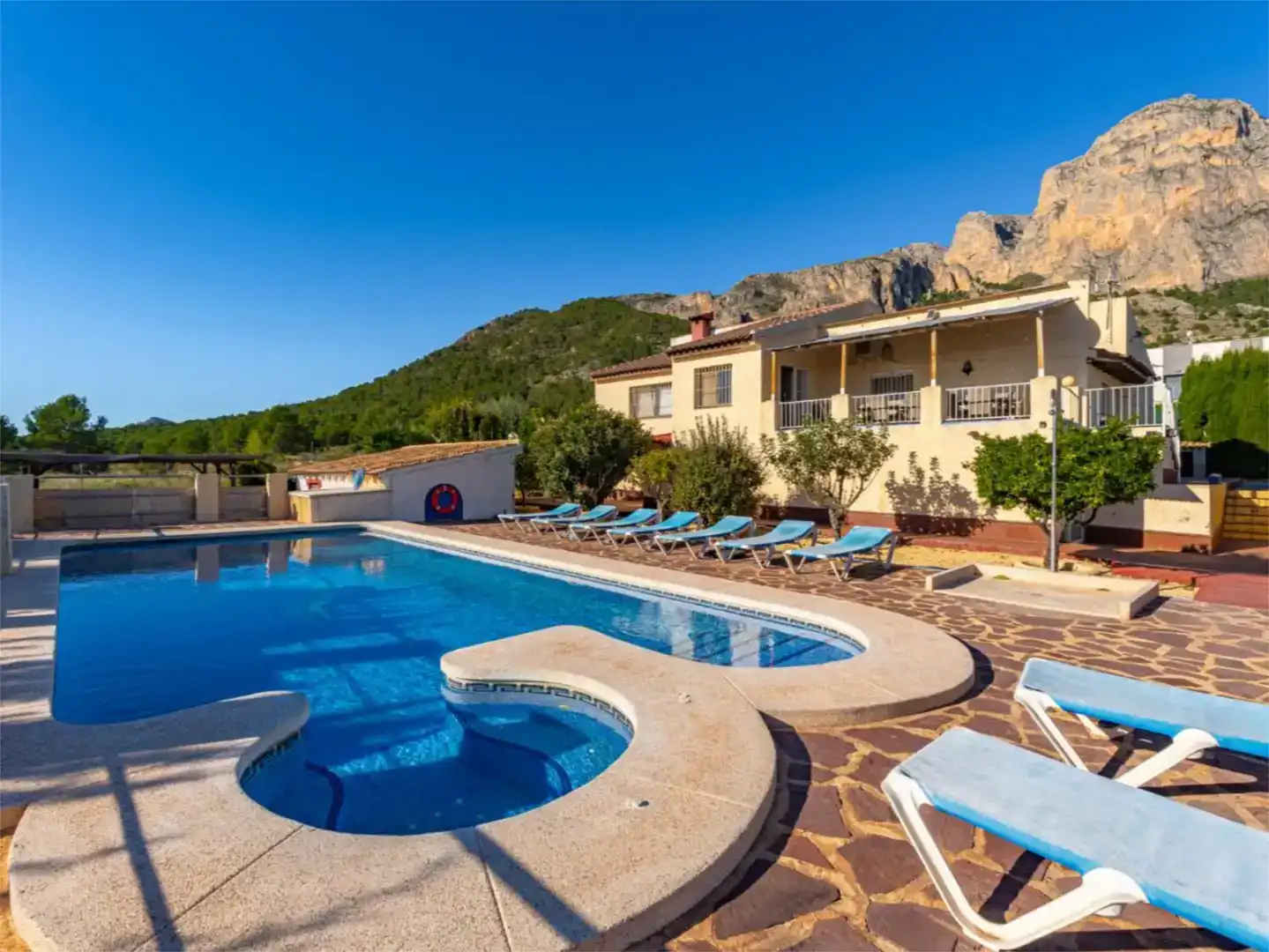 Schwimmbecken von Wohnung zum Verkauf in Polop mit Klimaanlage, Schwimmbad und Balkon