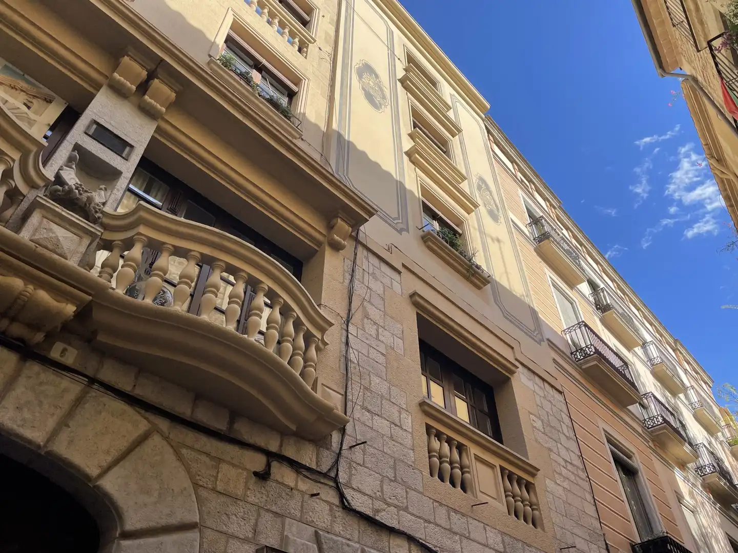 Exterior view of Flat for sale in Girona  with Heating, Furnished and Balcony