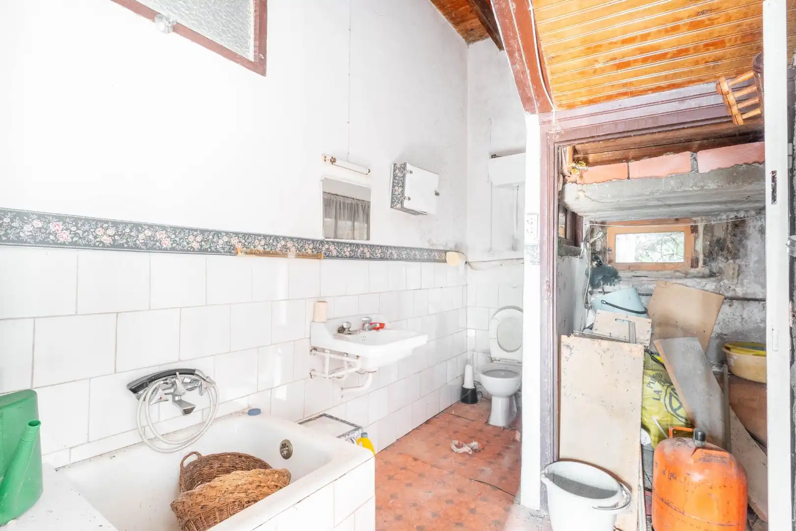 Baño de Casa o chalet en venta en El Franco  con Terraza