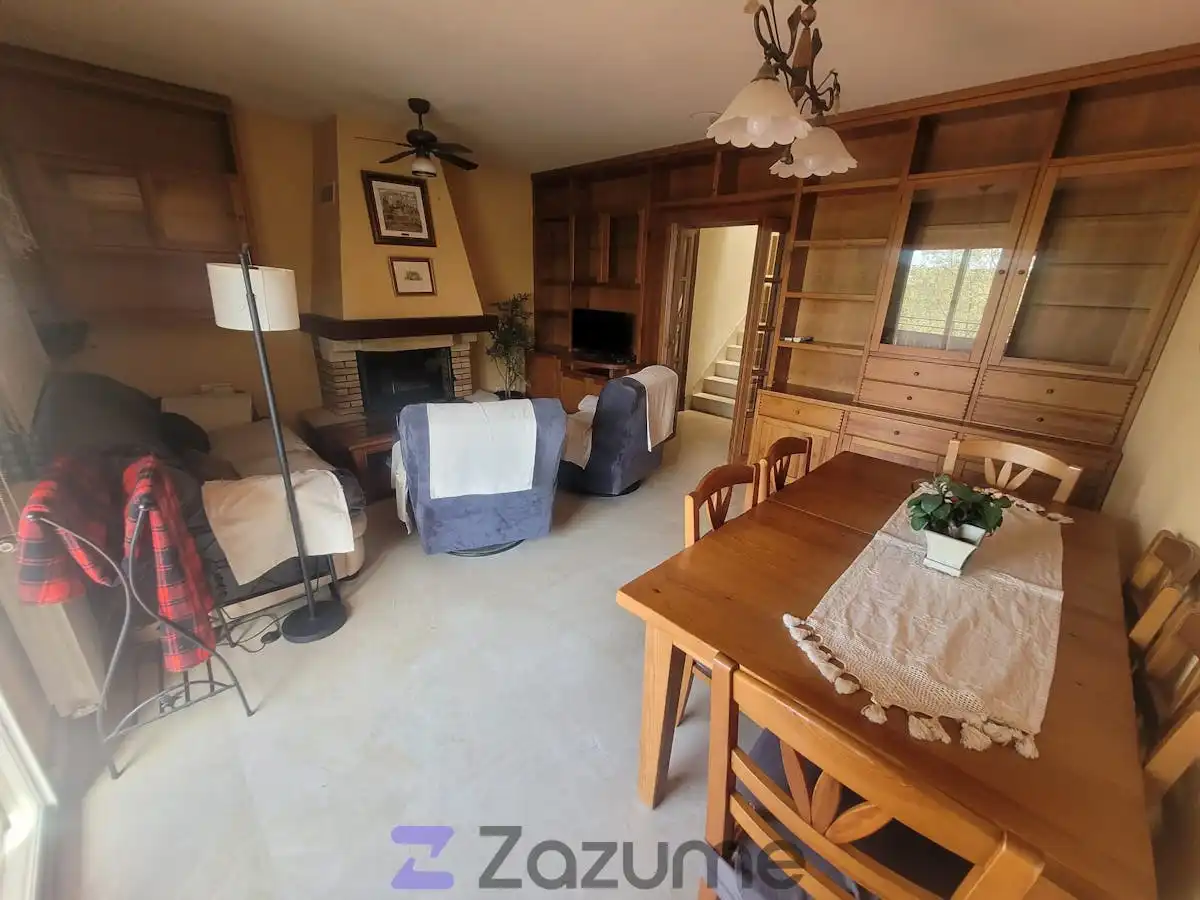 Sala de estar de Dúplex de alquiler en Valladolid Capital con Aire acondicionado, Calefacción y Jardín privado