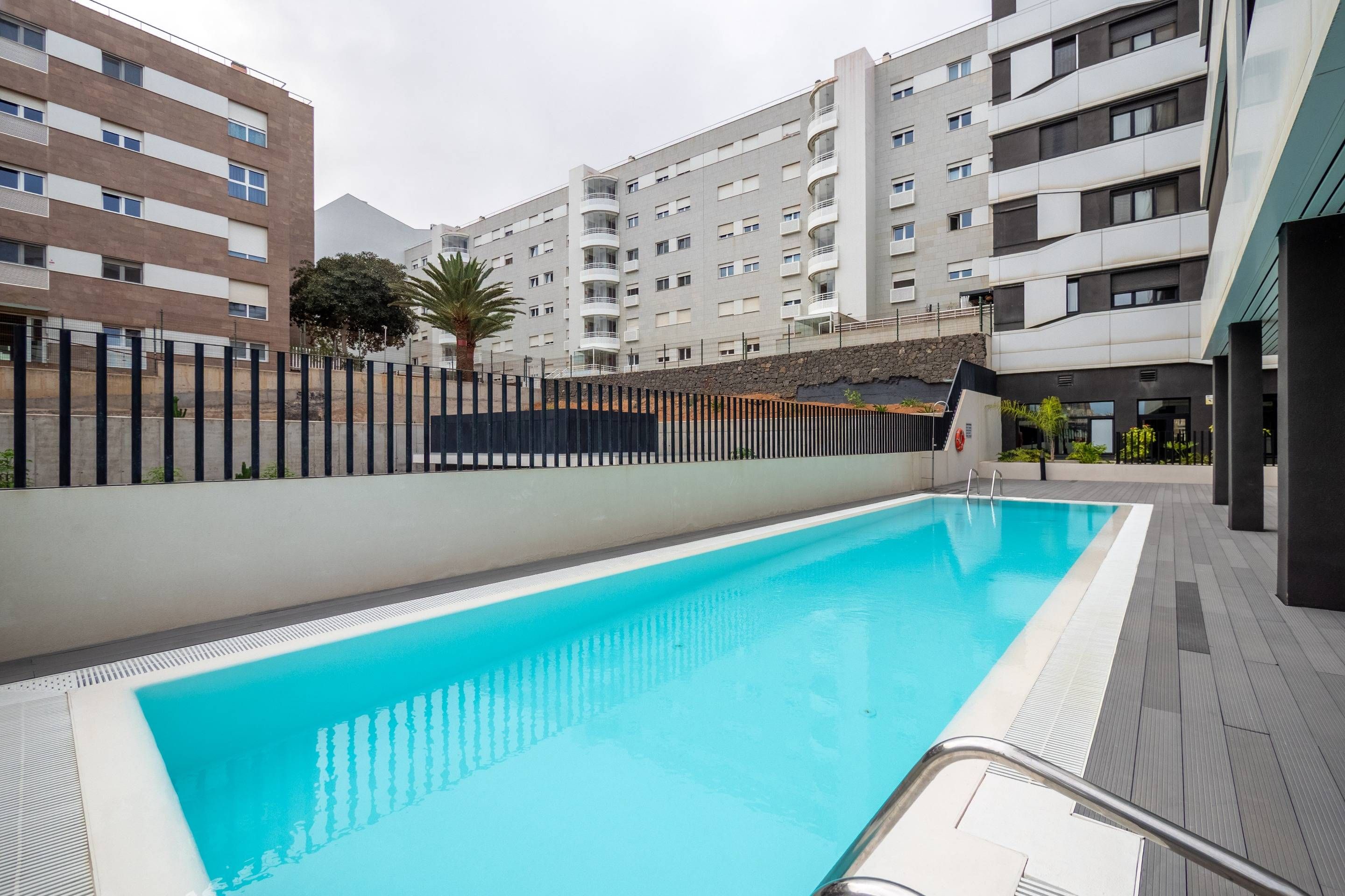 Swimming pool of Flat to rent in Las Palmas de Gran Canaria  with Storage room, Swimming Pool and Community pool