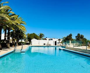 Piscina de Casa o xalet en venda en Santa Eulària des Riu amb Aire condicionat, Jardí privat i Terrassa